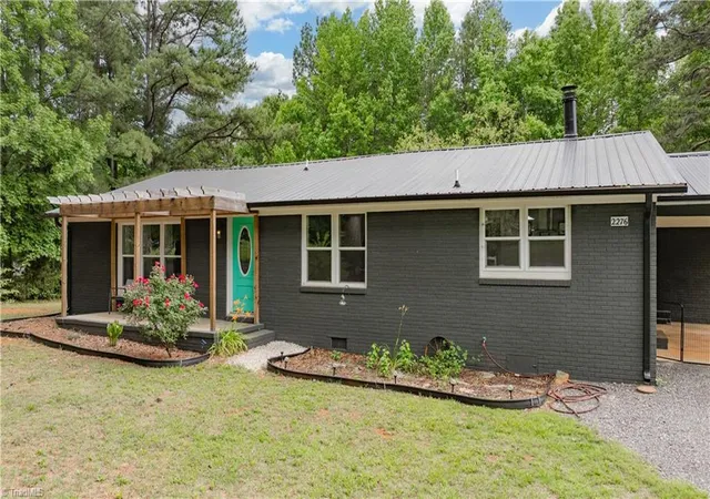 Photo 3 of Single family home for sale at 2276 Cid Rd, Lexington, NC 27292 | MLS# 1222108 | Listing updated on 2026-06-03