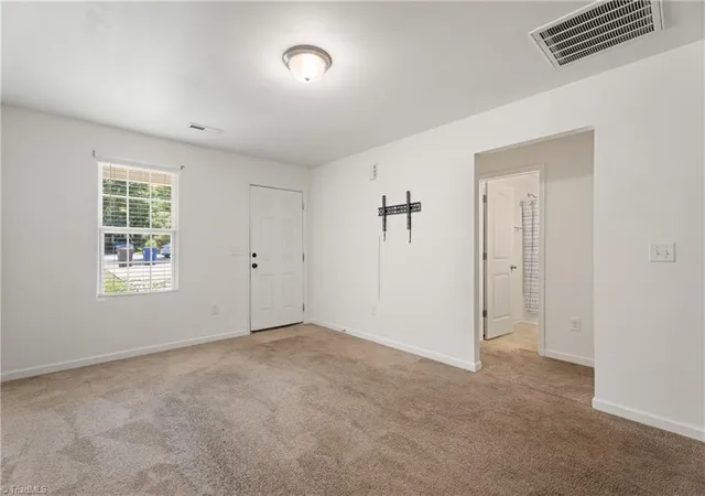 Photo 4 of Single family home for sale at 1813 Alyssum Pl, Winston Salem, NC 27127 | MLS# 1229712 | Listing updated on 2026-10-08