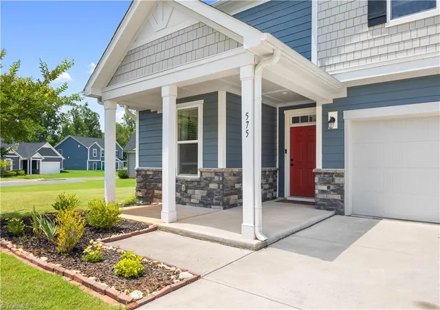 Photo 2 of Single family home for sale at 575 Kayak Ct, Mebane, NC 27302 | MLS# 1227653 | Listing updated on 2026-09-19
