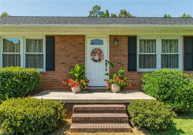 Photo 4 of Sale Pending at 420 Sawyersville Rd, Asheboro, NC 27205 | MLS# 1233917 | Listing updated on 2026-09-08