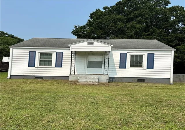 1st image of 731 Leonard Rd, Lexington, NC 27295 | MLS# 1229229