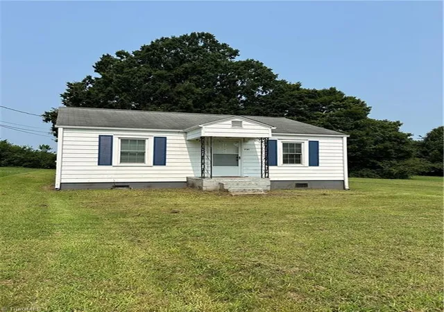 2nd image of 731 Leonard Rd, Lexington, NC 27295 | MLS# 1229229