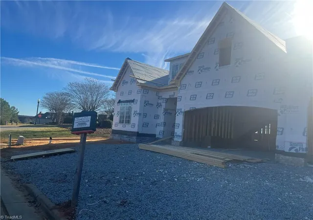 2nd image of 22 Creswell Manor Dr, Greensboro, NC 27407 | MLS# 1189643