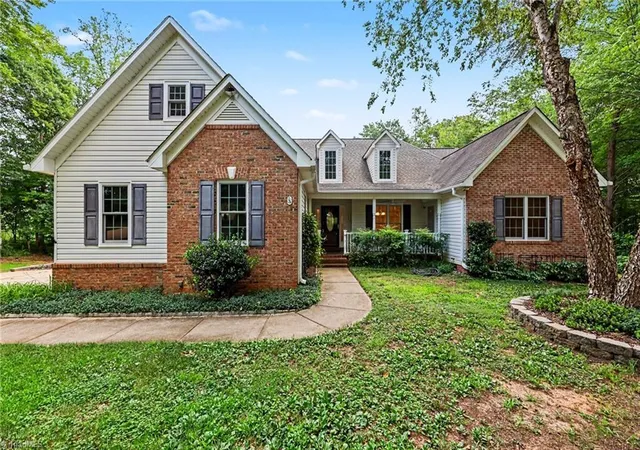 2nd image of 8602 Winding Hill Dr, Stokesdale, NC 27357 | MLS# 1228572