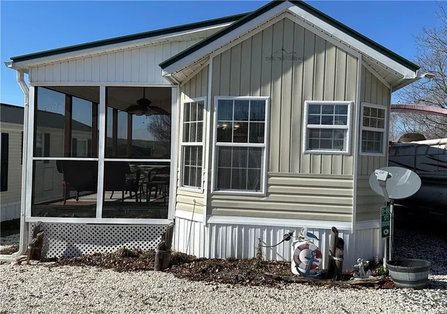 Photo 2 of Manufactured home for sale at 171 Grand View Dr, New London, NC 28127 | MLS# 1211002 | Listing updated on 2026-09-01