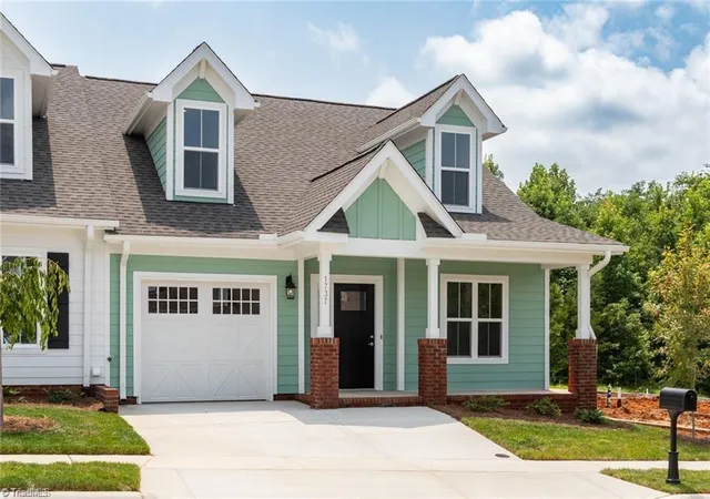 Homes for sale in Haw River, NC | 1737 Old Fields Blvd, Haw River, NC 27258 | MLS# 1219458