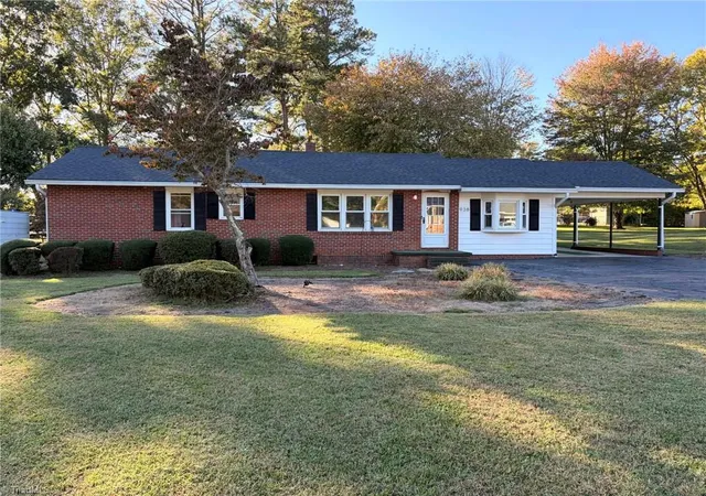 Single family home for sale at 938 Brownwood Dr, Winston Salem, NC 27105 | MLS# 1240087