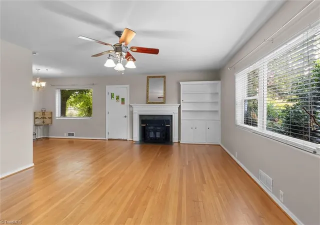 5th image of 124 Orchard St, Mount Airy, NC 27030 | MLS# 1230675