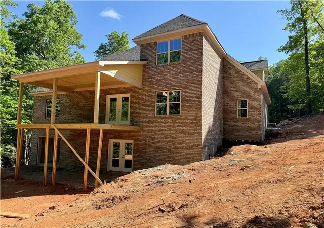 4th image of 1050 E Chamberlin Dr, Asheboro, NC 27205 | MLS# 1217675