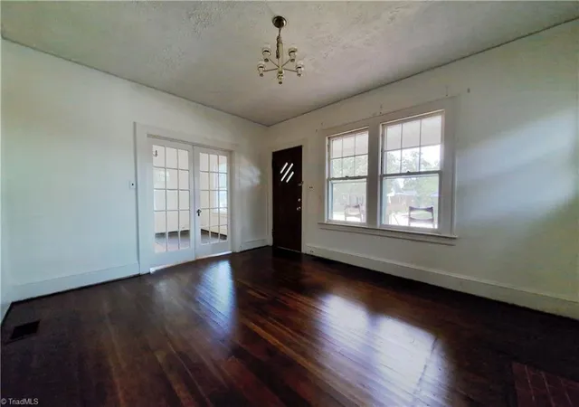 4th image of 3004 N Patterson Ave, Winston Salem, NC 27105 | MLS# 1230570