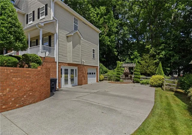 Photo 2 of Single family home for sale at 131 Cahill Ct, Winston Salem, NC 27127 | MLS# 1224959 | Listing updated on 2026-10-08