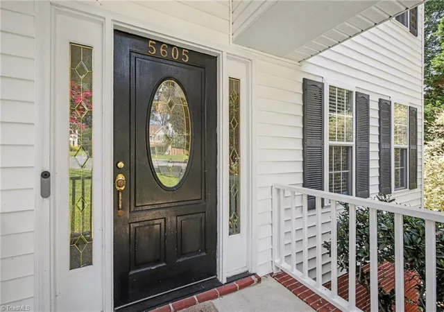 Photo 3 of Single family home for sale at 5605 Stonekirk Ct, Greensboro, NC 27407 | MLS# 1231554 | Listing updated on 2026-09-17