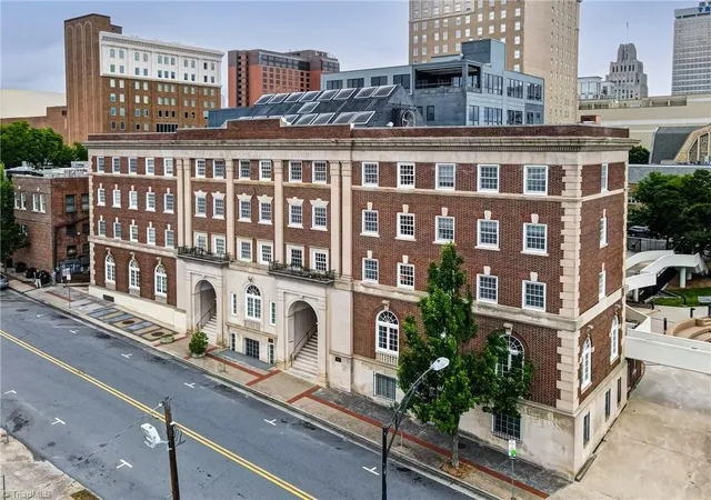 2nd image of 315 N Spruce St #304, Winston Salem, NC 27101 | MLS# 1222368