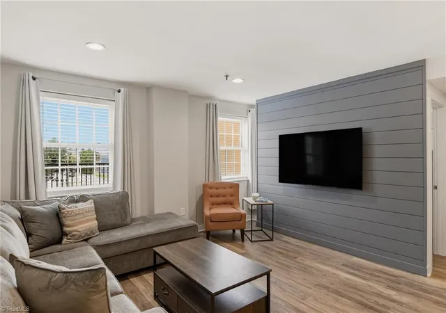 5th image of 315 N Spruce St #304, Winston Salem, NC 27101 | MLS# 1222368