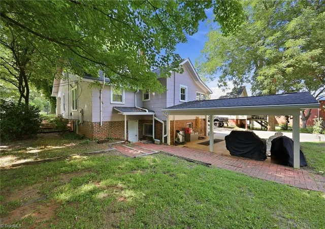 Photo 4 of Single family home for sale at 4122 S Nc Hwy 62, Burlington, NC 27215 | MLS# 1230213 | Listing updated on 2026-08-22