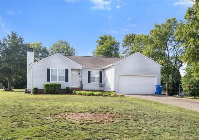 Photo 2 of Sale Pending at 300 Prince Hvn Ct, Kernersville, NC 27284 | MLS# 1231525 | Listing updated on 2026-09-07