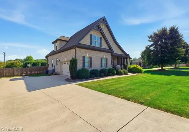 Photo 2 of Single family home for sale at 104 Tyler Ct, Advance, NC 27006 | MLS# 1229869 | Listing updated on 2026-09-15