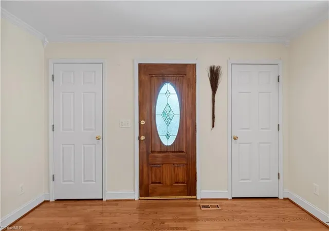 4th image of 5532 Folkstone Rd, Pfafftown, NC 27040 | MLS# 1215061