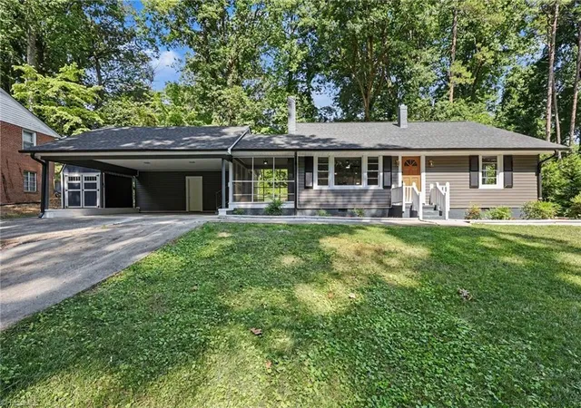 Homes for sale in Lexington, NC | 416 Woodsway Dr, Lexington, NC 27292 | MLS# 1226529