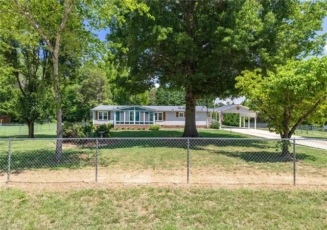 Photo 3 of Sale Pending at 519 Wil O Pat Rd, Reidsville, NC 27320 | MLS# 1230005 | Listing updated on 2026-09-02