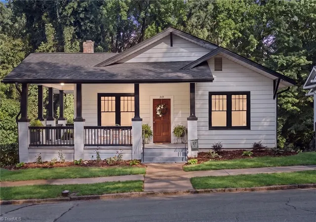 Photo 1 of Single family home for sale at 319 Lockland Ave, Winston Salem, NC 27103 | MLS# 1229961 | Listing updated on 2026-10-08