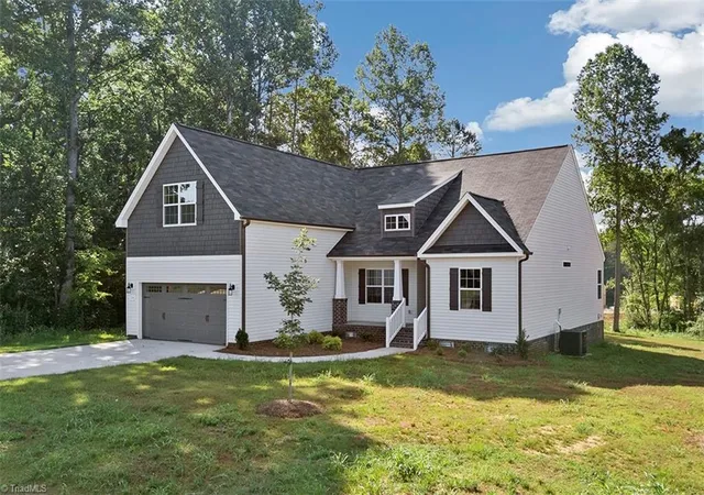 Photo 2 of Single family home for sale at 6407 Rogers Farm Rd, Pleasant Garden, NC 27313 | MLS# 1225756 | Listing updated on 2026-08-28