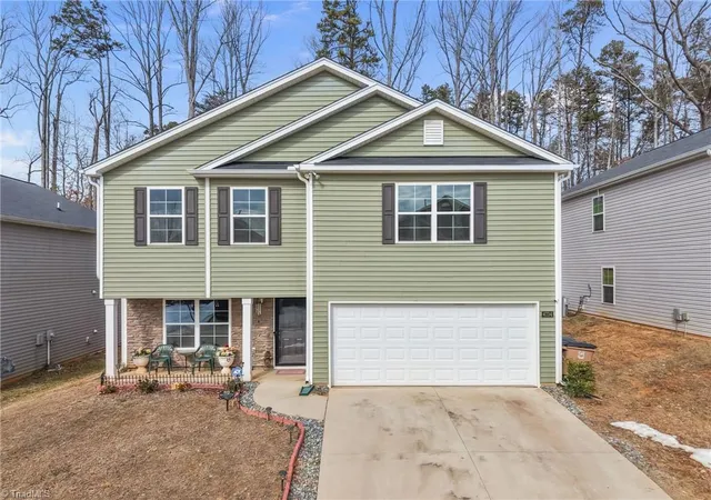 1st image of 4734 Black Forest Dr, Greensboro, NC 27405 | MLS# 1227546