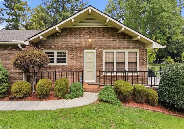 Photo 2 of Single family home for sale at 325 Spring St, Yadkinville, NC 27055 | MLS# 1230218 | Listing updated on 2026-09-14