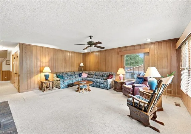 Photo 3 of Single family home for sale at 325 Spring St, Yadkinville, NC 27055 | MLS# 1230218 | Listing updated on 2026-09-14