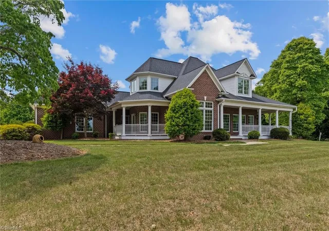 Photo 1 of Single family home for sale at 1148 Town N Country Dr, Wilkesboro, NC 28697 | MLS# 1230825 | Listing updated on 2026-08-13