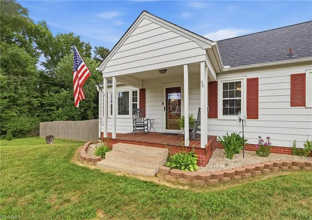 2nd image of 414 Hasty School Rd, Thomasville, NC 27360 | MLS# 1228348