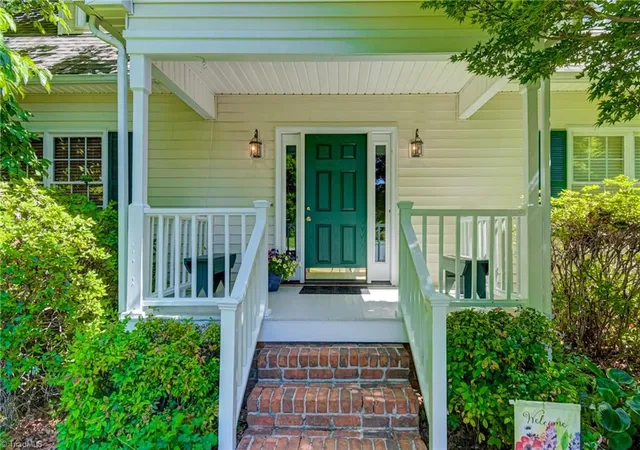3rd image of 4005 Glenn Landing Dr, Winston Salem, NC 27107 | MLS# 1223465