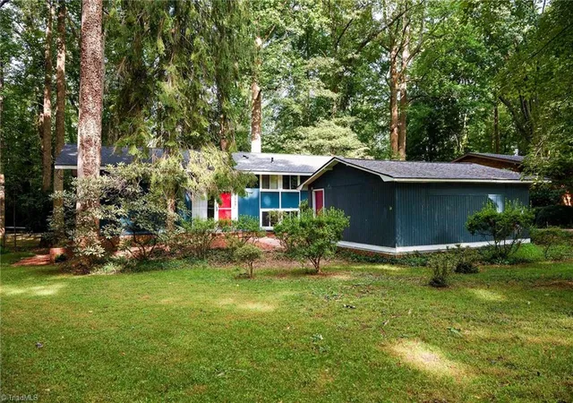 Photo 1 of Single family home for sale at 219 Buttercup Dr, Jamestown, NC 27282 | MLS# 1231203 | Listing updated on 2026-09-16
