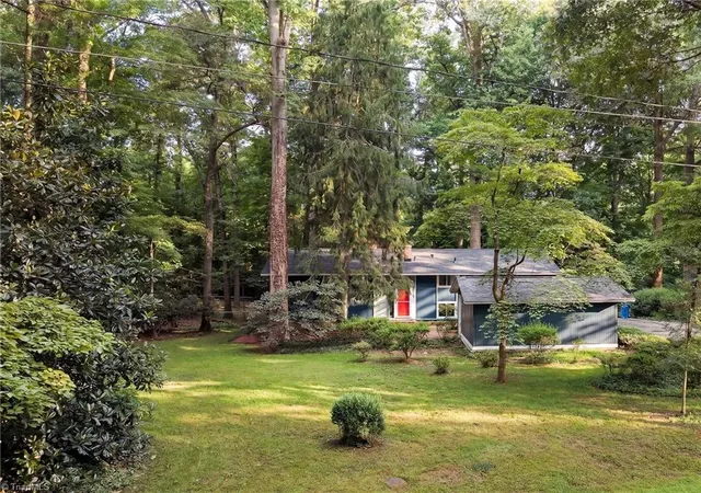 Photo 2 of Single family home for sale at 219 Buttercup Dr, Jamestown, NC 27282 | MLS# 1231203 | Listing updated on 2026-09-16