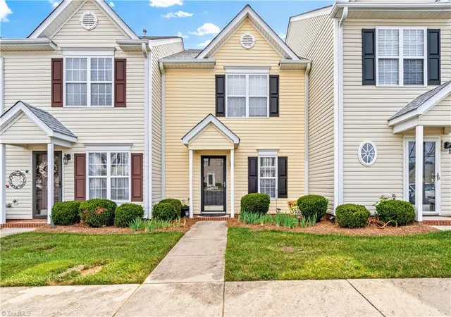 Photo 1 of Single family home for sale at 3848 Hickswood Crk Dr, High Point, NC 27265 | MLS# 1228608 | Listing updated on 2026-09-13