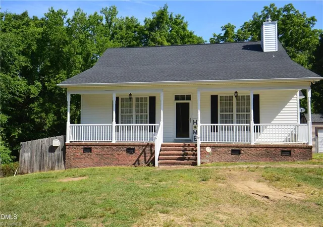 Homes for sale in Mebane, NC | 1230 Hightowers Rd, Mebane, NC 27302 | MLS# 1223172