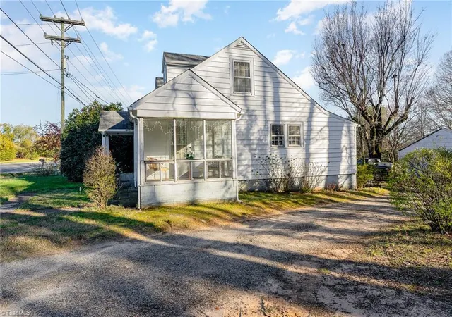 16th image of 3330 Burke Mill Rd, Winston Salem, NC 27103 | MLS# 1099706