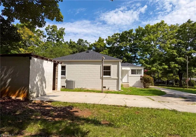 Photo 4 of Single family home for sale at 18 Rhyne Ave, Winston Salem, NC 27127 | MLS# 1231849 | Listing updated on 2026-10-09