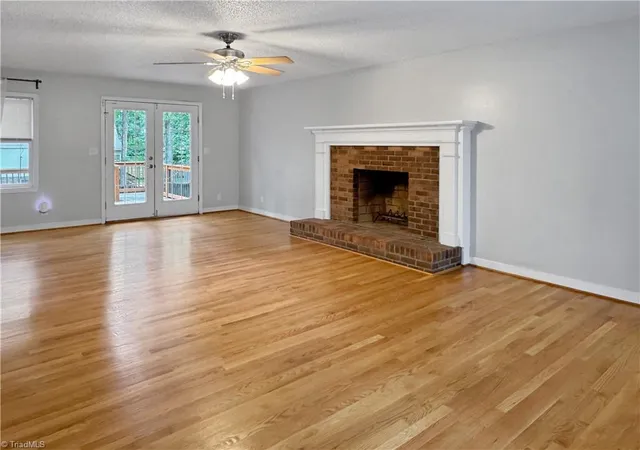 Photo 3 of Single family home for sale at 5208 Brg Pointe Dr, Clemmons, NC 27012 | MLS# 1225919 | Listing updated on 2026-09-01
