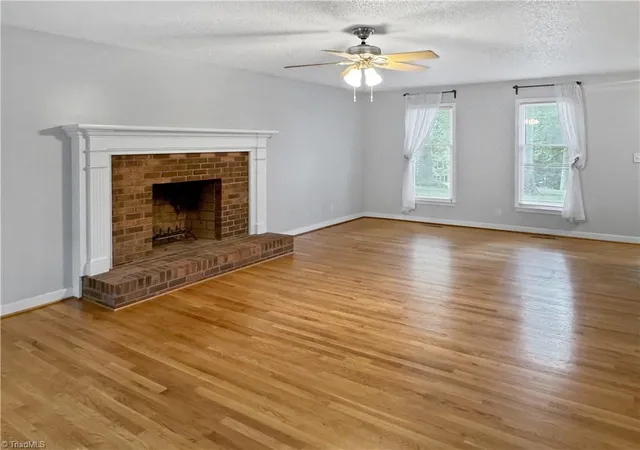 Photo 3 of Single family home for sale at 5208 Brg Pointe Dr, Clemmons, NC 27012 | MLS# 1225919 | Listing updated on 2026-09-01
