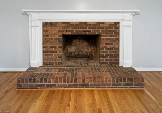 Photo 4 of Single family home for sale at 5208 Brg Pointe Dr, Clemmons, NC 27012 | MLS# 1225919 | Listing updated on 2026-09-01