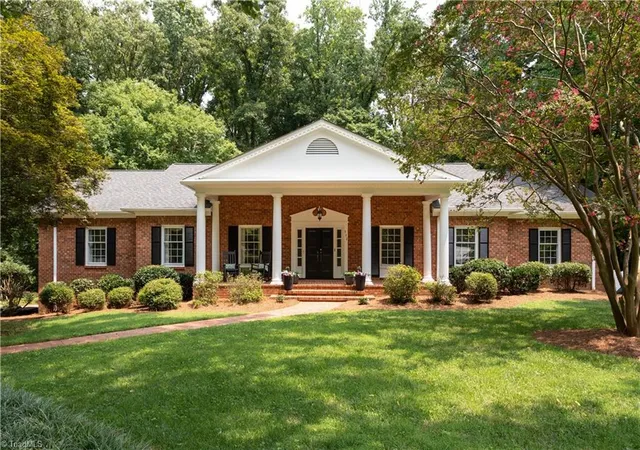 2nd image of 112 Magnolia Rd, Lexington, NC 27292 | MLS# 1228589