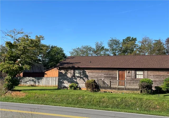 Photo 1 of Single family home for sale at 578 Old Us Hwy 52, Mount Airy, NC 27030 | MLS# 1234011 | Listing updated on 2026-08-31