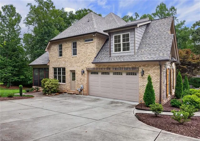 Photo 4 of Sale Pending at 8409 Lillys Ct, Greensboro, NC 27455 | MLS# 1231544 | Listing updated on 2026-10-03