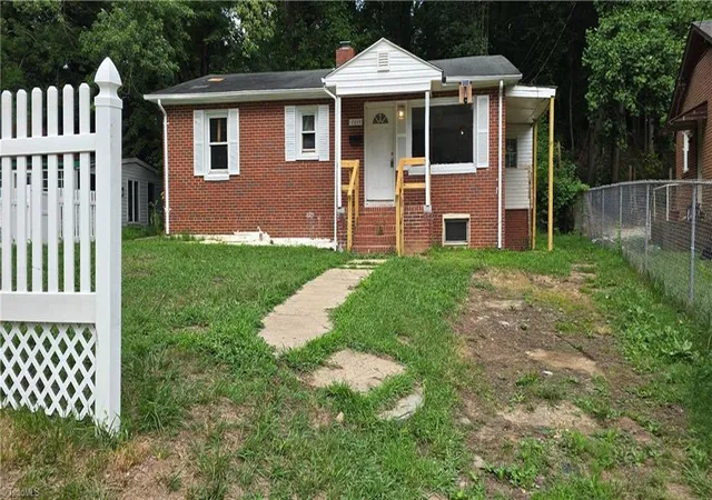 3rd image of 2219 Manchester St, Winston Salem, NC 27105 | MLS# 1232943