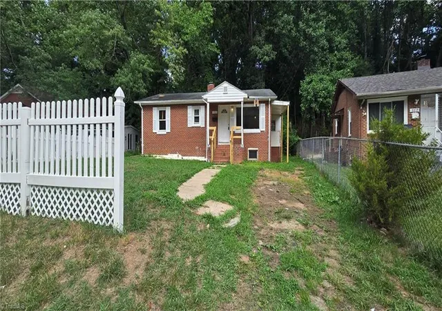 4th image of 2219 Manchester St, Winston Salem, NC 27105 | MLS# 1232943