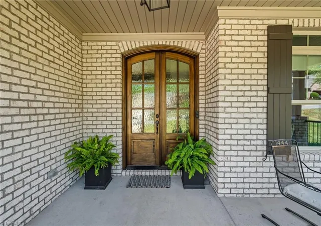Photo 4 of Single family home for sale at 2261 Cambridge Oaks Dr, High Point, NC 27262 | MLS# 1227831 | Listing updated on 2026-09-13