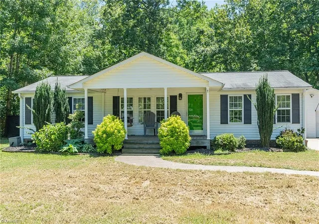 Photo 1 of Sale Pending at 445 Lester Dr, Lexington, NC 27292 | MLS# 1228000 | Listing updated on 2026-08-28