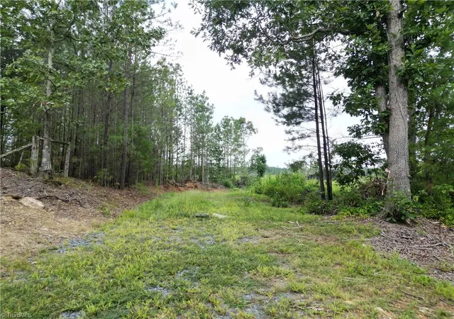 3rd image of 3950 Shiptontown Rd, Lexington, NC 27292 | MLS# 1233122