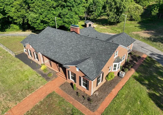 Homes for sale in North Wilkesboro, NC | 1006 F St, North Wilkesboro, NC 28659 | MLS# 1224524